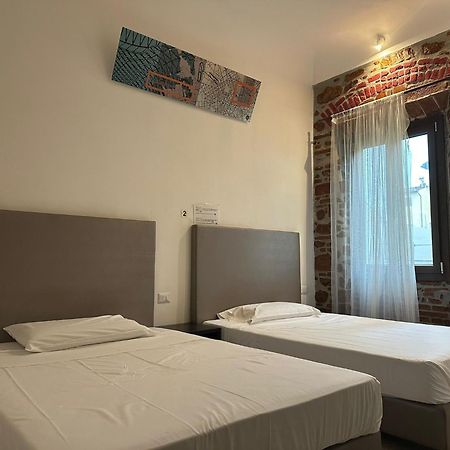 New Generation Hostel Como Lake Luaran gambar
